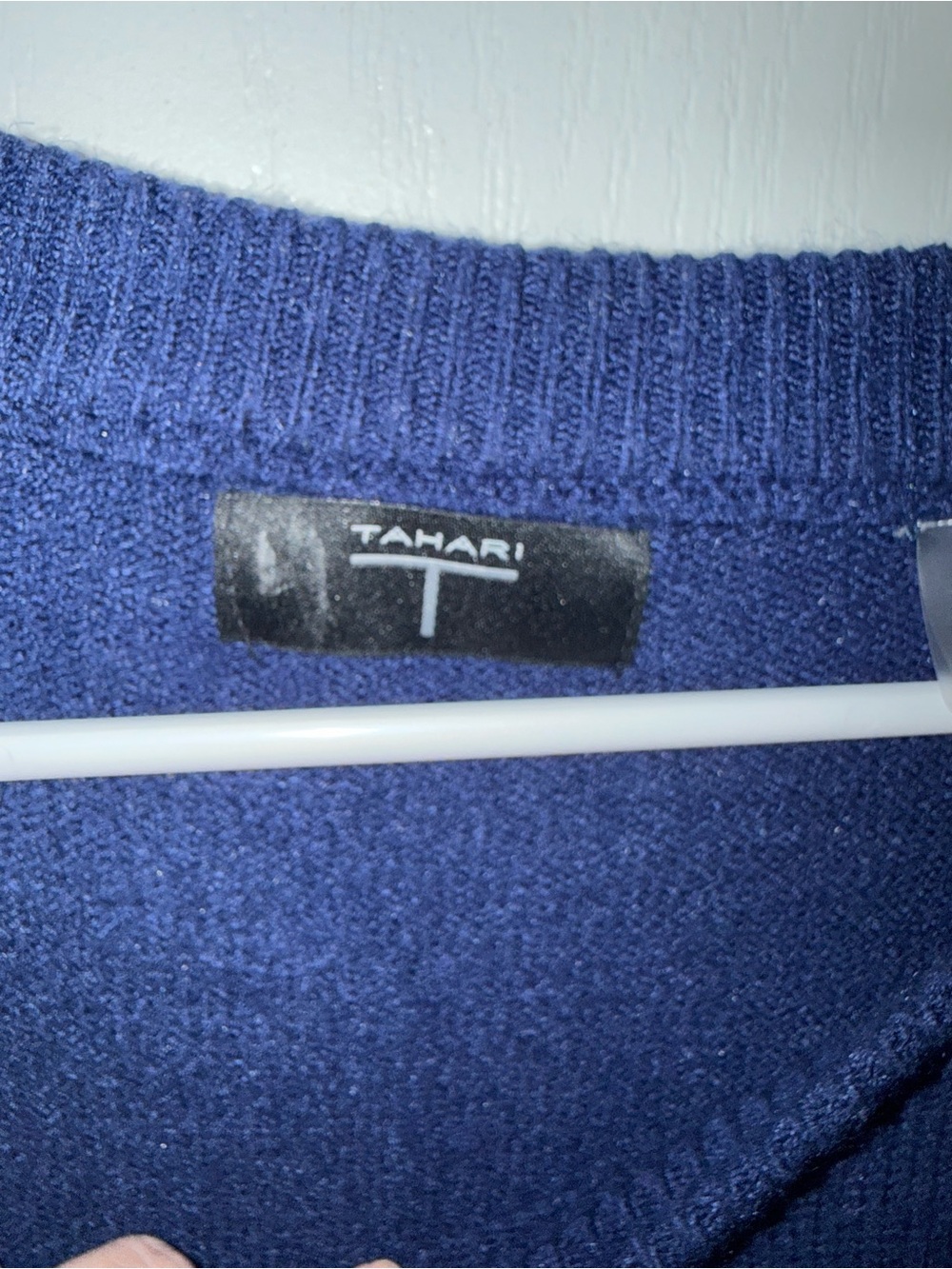 Tahari Men's Deep Blue Crewneck Pullover